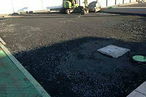 砂利 砕石での整地工事